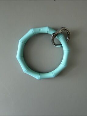 Oventure light blue key ring
